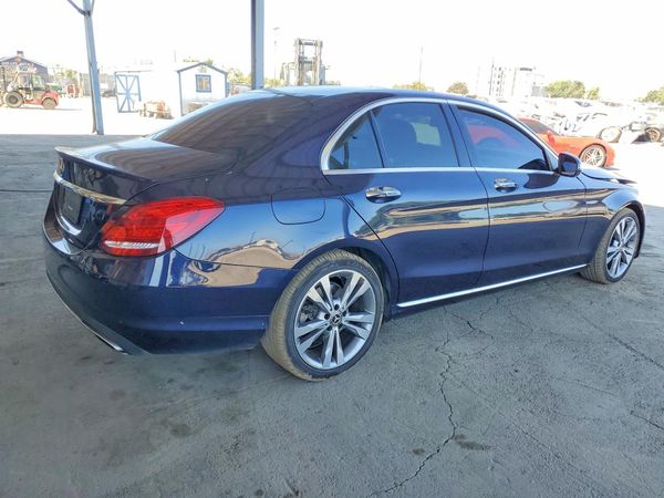 2017 MERCEDES-BENZ C C300