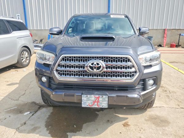 2016 TOYOTA TACOMA