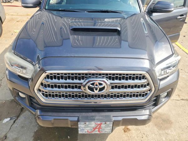 2016 TOYOTA TACOMA