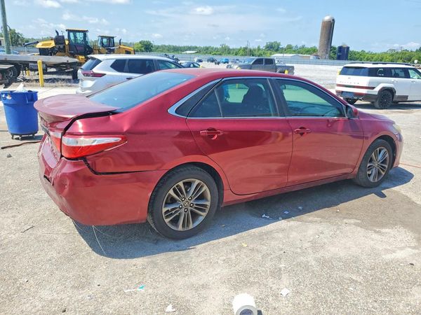 2015 TOYOTA CAMRY