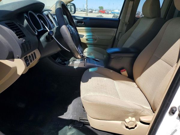 2015 TOYOTA TACOMA
