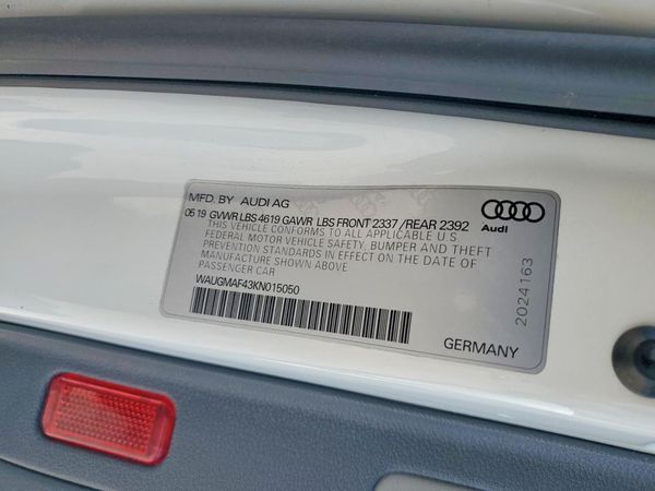 2019 AUDI A4 Premium, Titanium