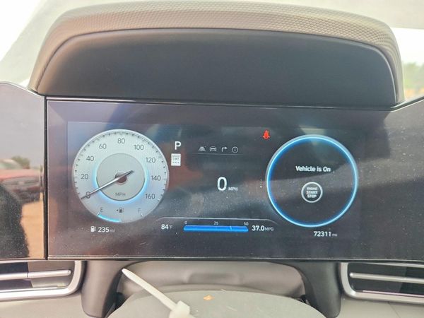 2024 HYUNDAI ELANTRA SEL w/ Convenience Pkg