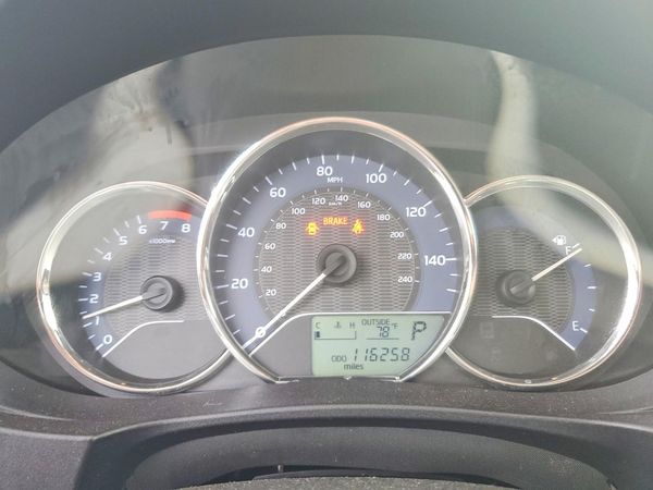 2016 TOYOTA COROLLA