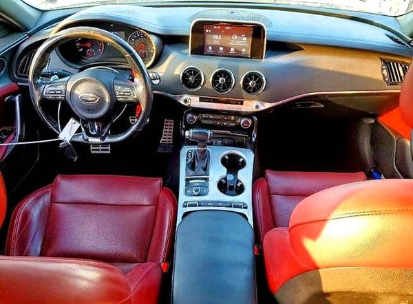 2019 KIA STINGER GT