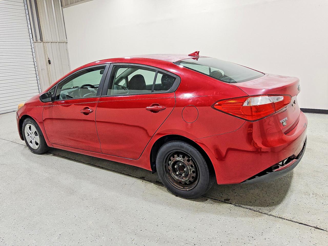 2016 KIA FORTE GL (Middle-Low Grade)