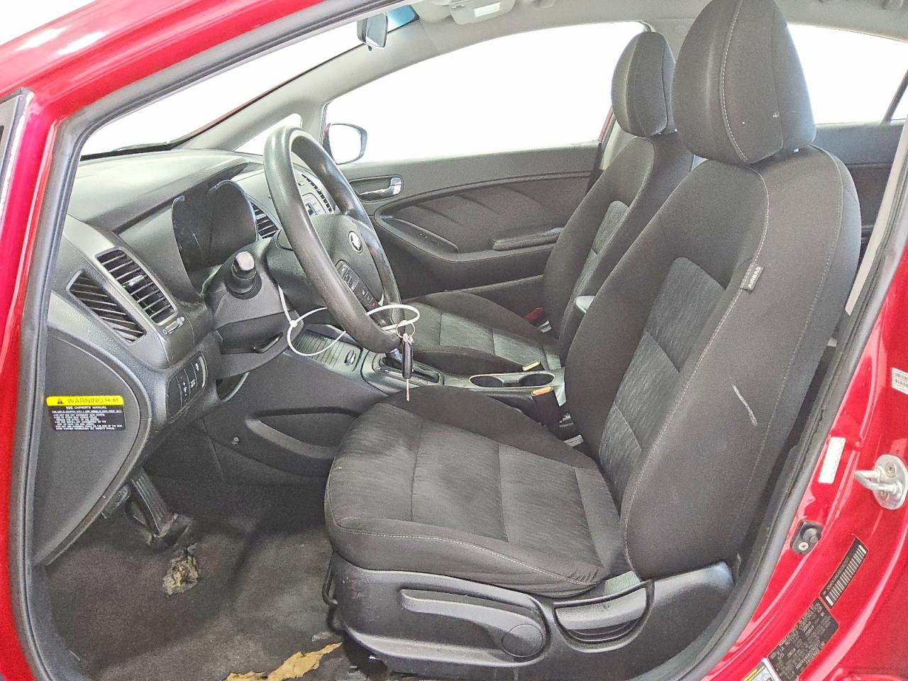 2016 KIA FORTE GL (Middle-Low Grade)