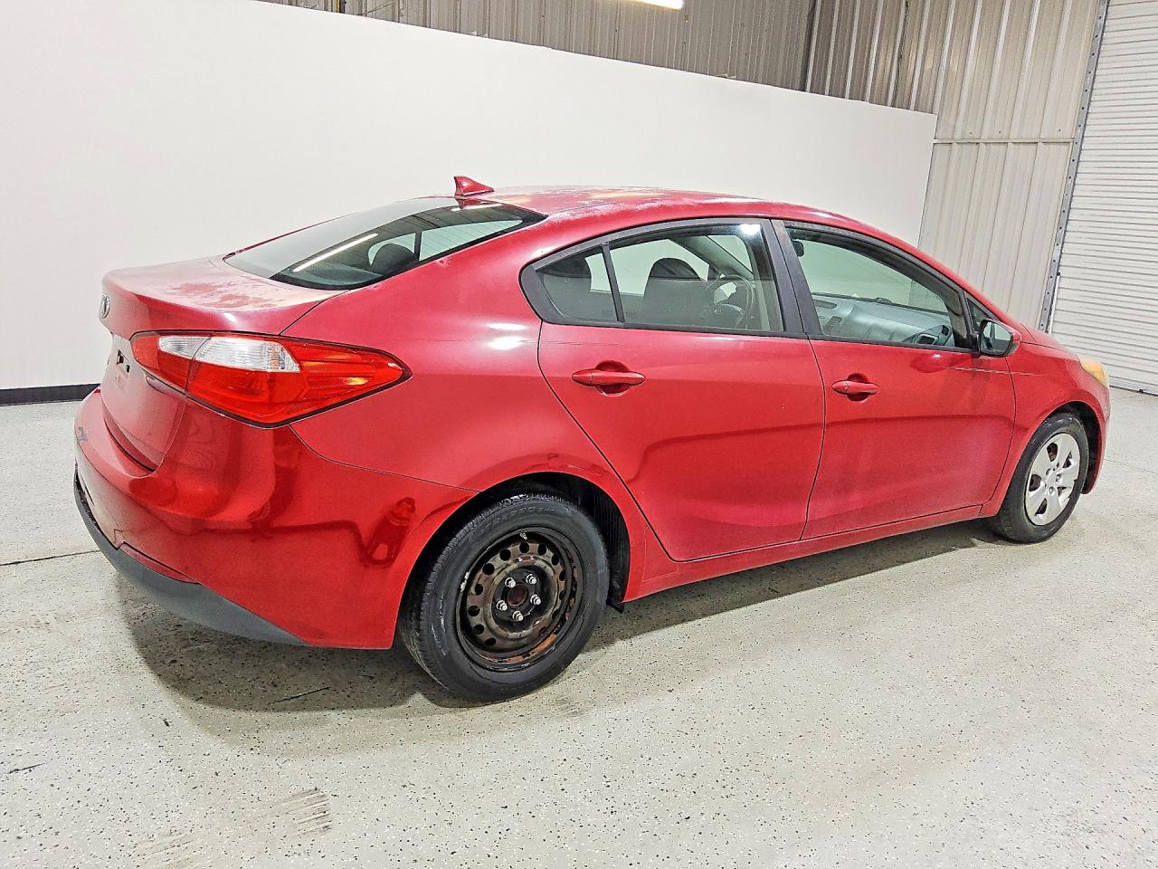 2016 KIA FORTE GL (Middle-Low Grade)