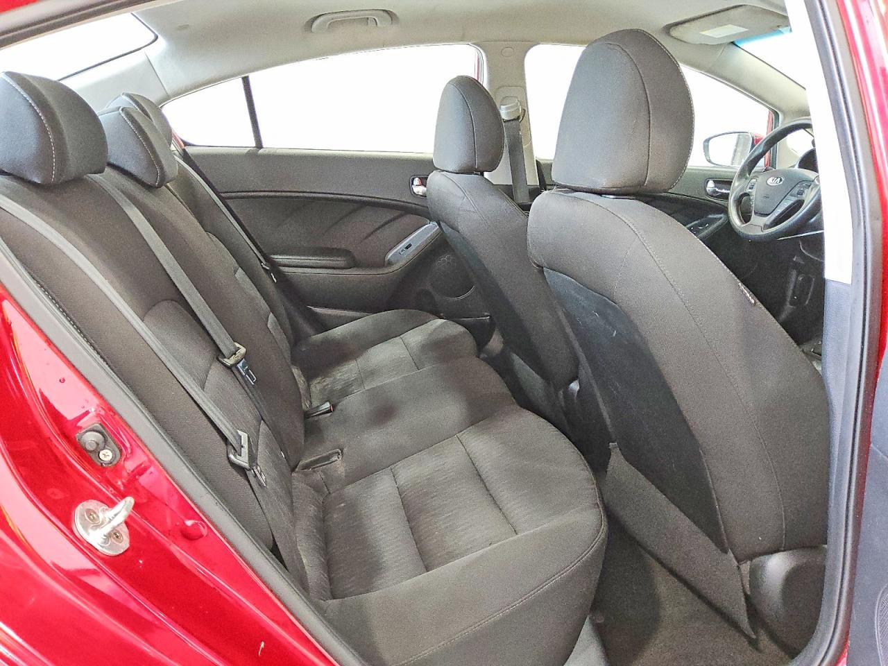 2016 KIA FORTE GL (Middle-Low Grade)