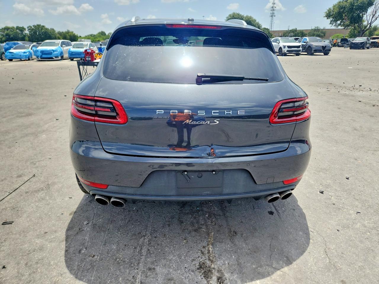 2017 PORSCHE MACAN