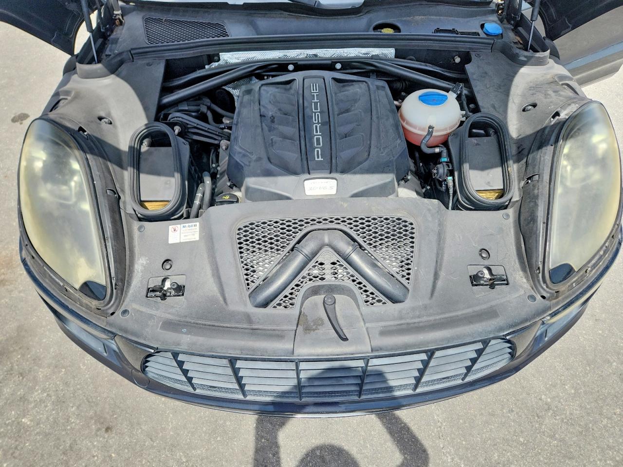 2017 PORSCHE MACAN