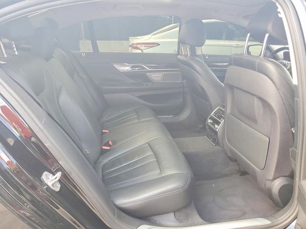 2018 BMW 740 xDrive