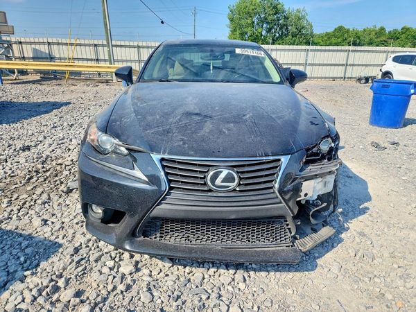 2016 LEXUS IS 200t