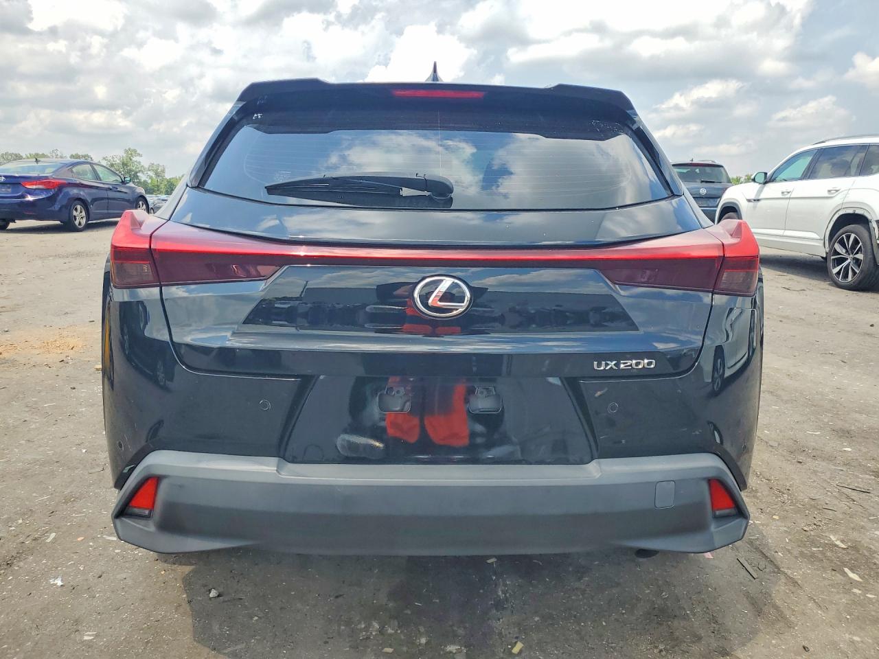2021 LEXUS UX 200