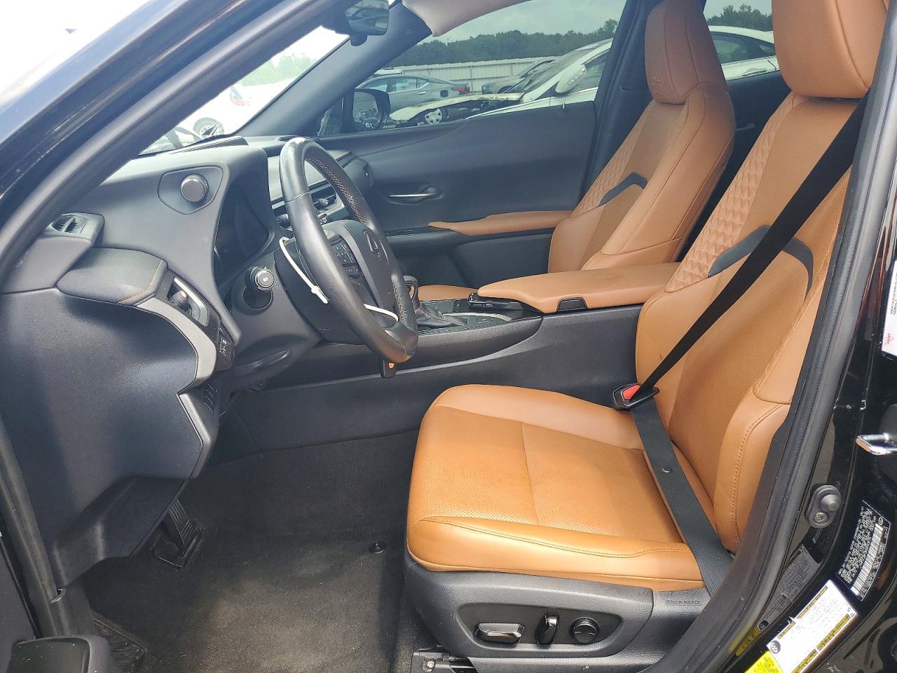 2021 LEXUS UX 200 200 Premium