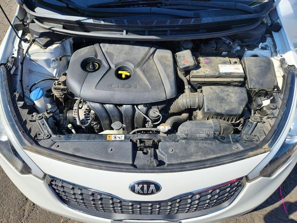 2016 KIA FORTE GL (Middle-Low Grade)