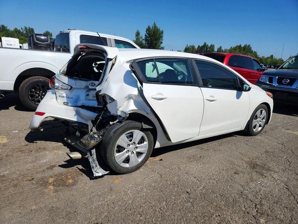 2016 KIA FORTE GL (Middle-Low Grade)
