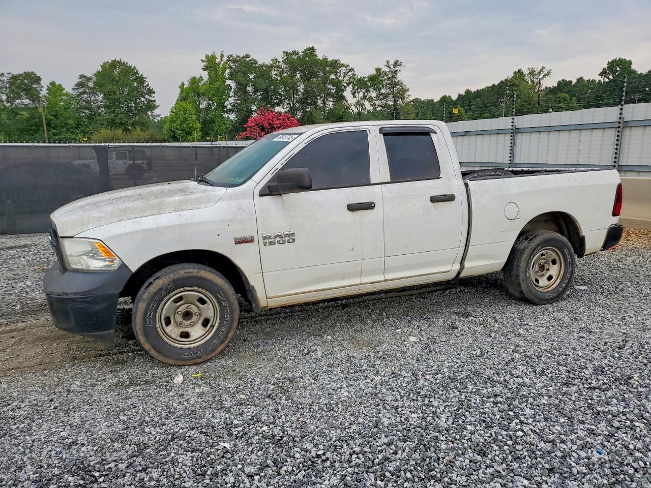 2016 RAM 1500 ST QUAD CAB 4X2