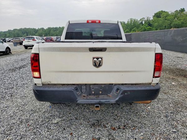 2016 RAM 1500 ST QUAD CAB 4X2