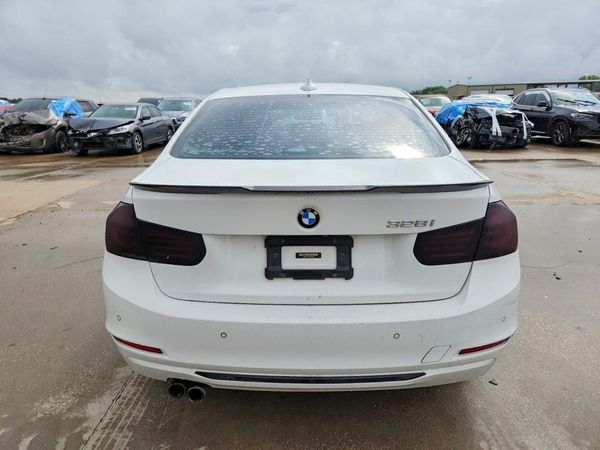 2015 BMW 328