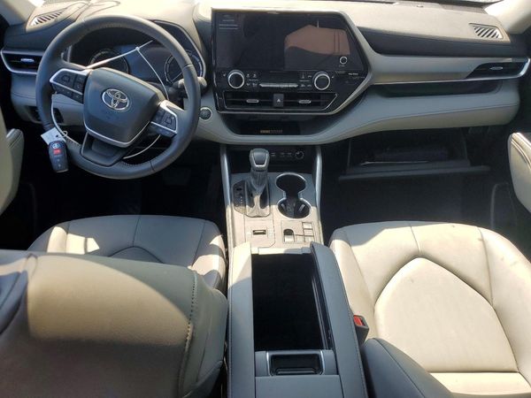2025 TOYOTA HIGHLANDER LE, XLE, Limited — CKPT