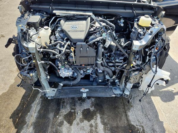 2025 TOYOTA HIGHLANDER LE, XLE, Limited — Engine bay