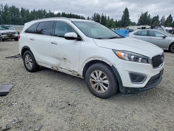2017 KIA SORENTO L, LX