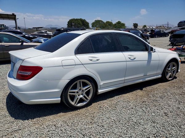 2013 MERCEDES-BENZ C C250