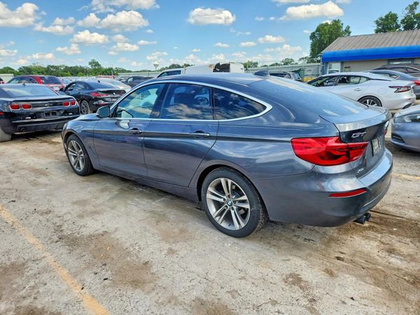 2018 BMW 330 xDrive GT