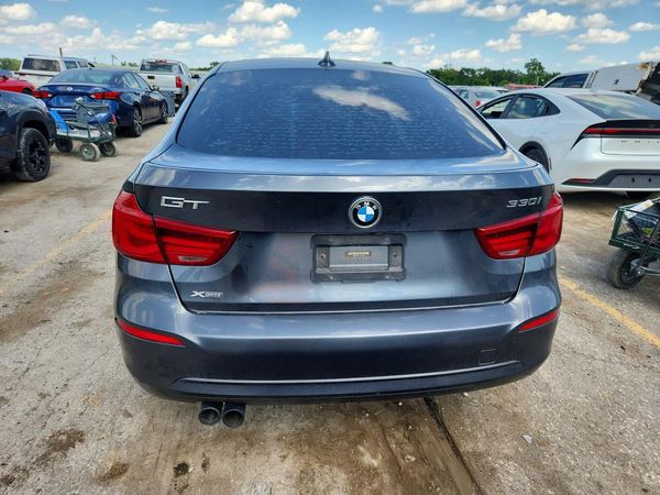 2018 BMW 330 xDrive GT