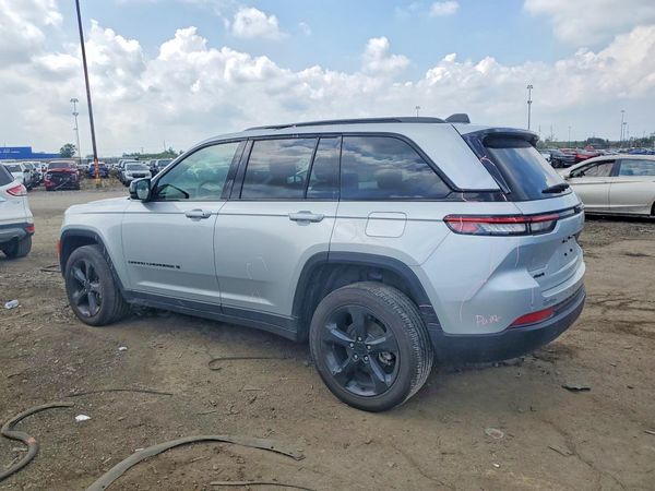 2024 JEEP GRAND CHEROKEE