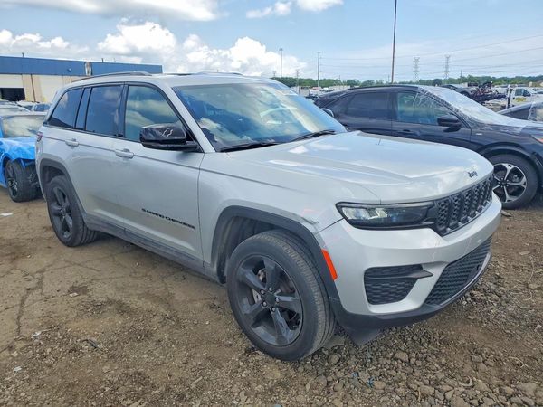 2024 JEEP GRAND CHEROKEE
