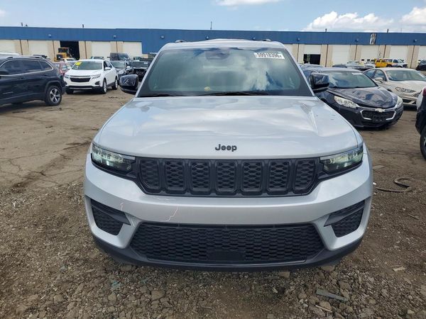 2024 JEEP GRAND CHEROKEE