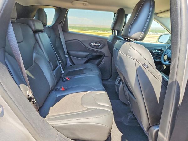 2021 JEEP CHEROKEE LATITUDE PLUS FWD