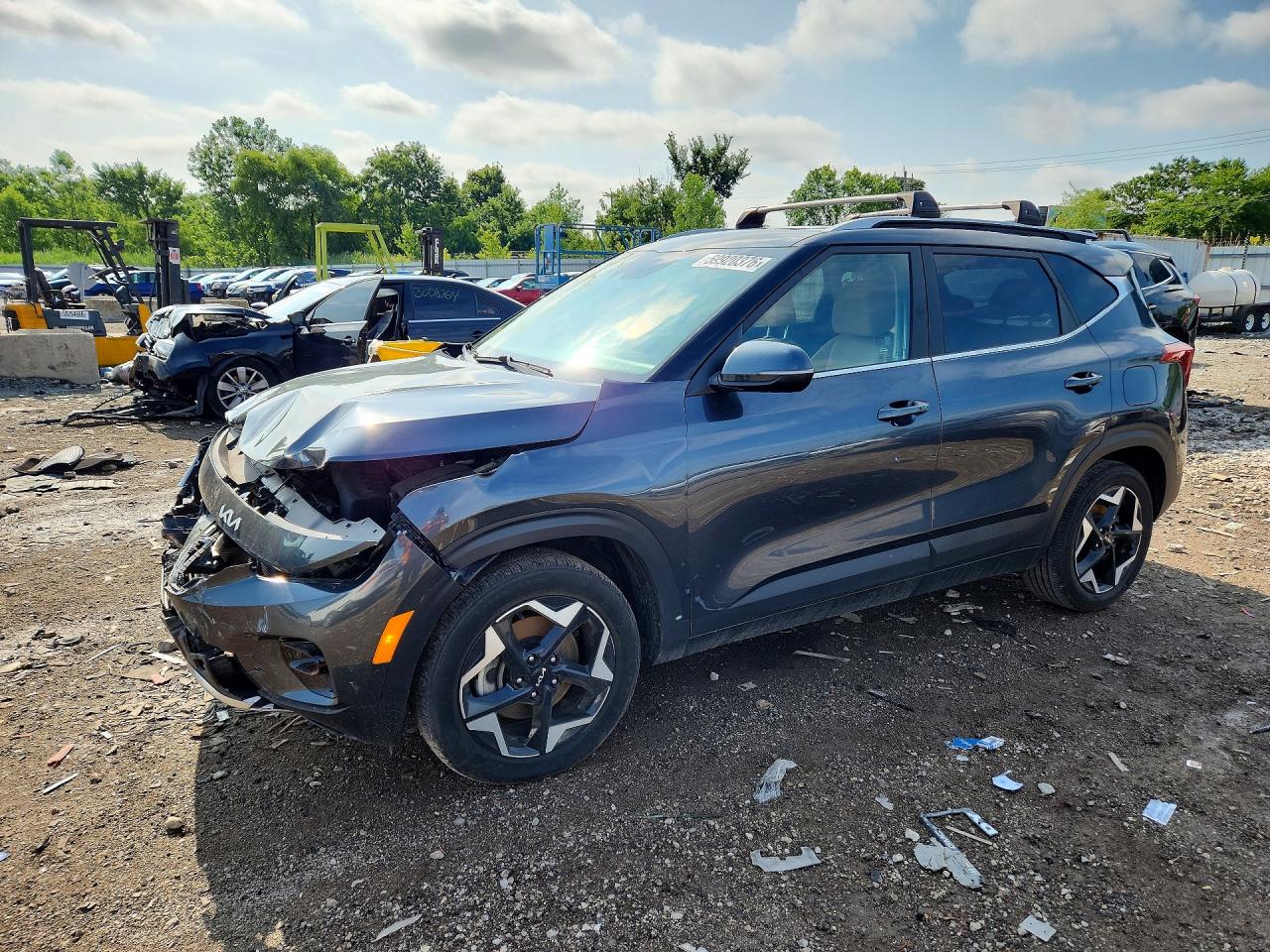 2024 KIA SELTOS EX
