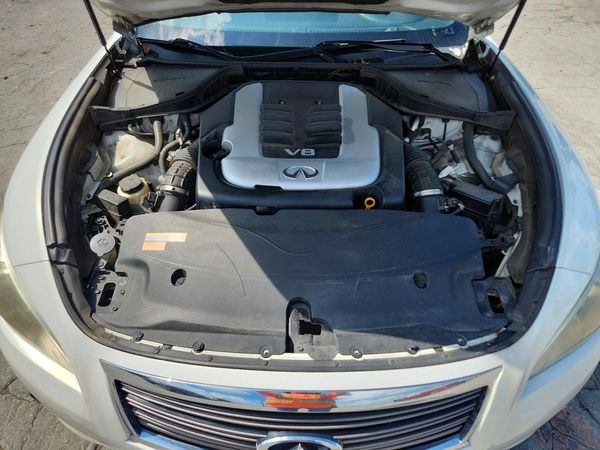 2013 INFINITI M56
