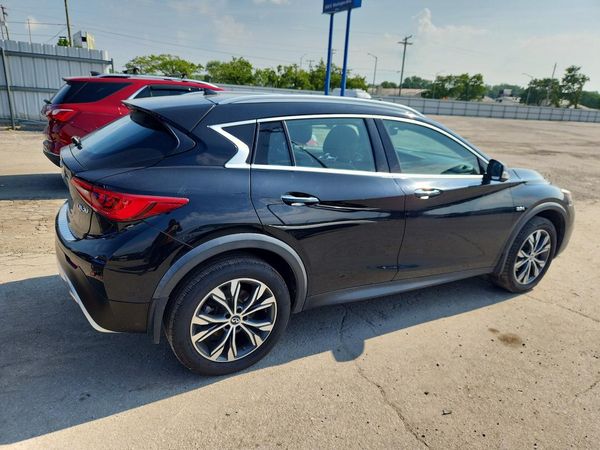 2018 INFINITI QX30