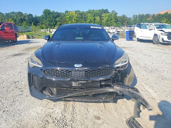 2018 KIA STINGER