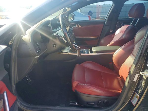 2018 KIA STINGER