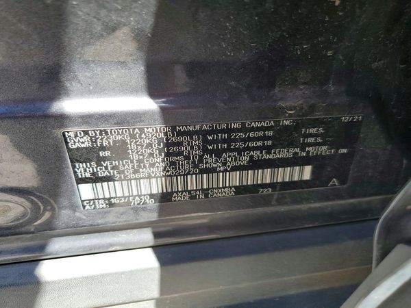 2022 TOYOTA RAV4 XLE Premium
