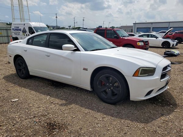 2014 DODGE CHARGER R/T — Passenger 3/4
