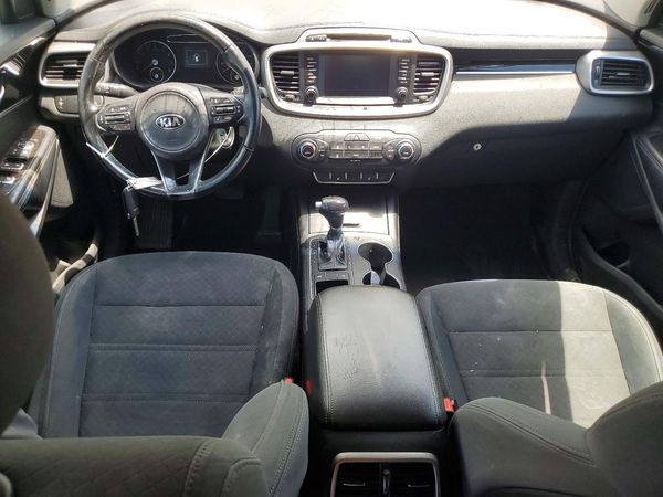 2018 KIA SORENTO L, LX