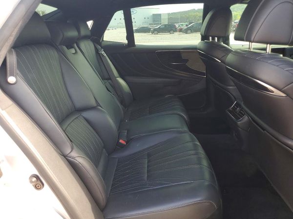 2018 LEXUS LS 500