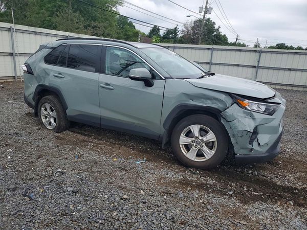 2019 TOYOTA RAV4 XLE / XLE Premium 4WD