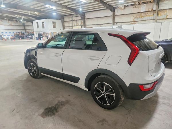 2026 KIA NIRO LX