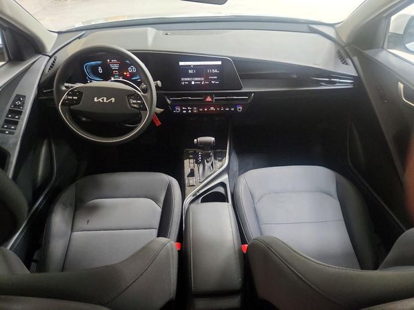 2026 KIA NIRO LX