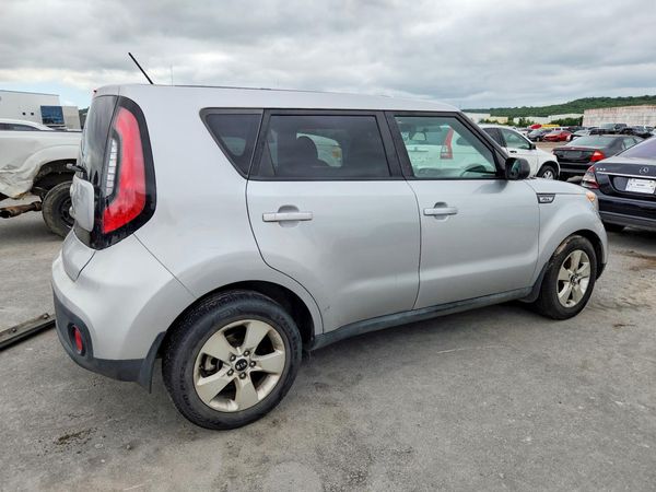 2018 KIA SOUL Base