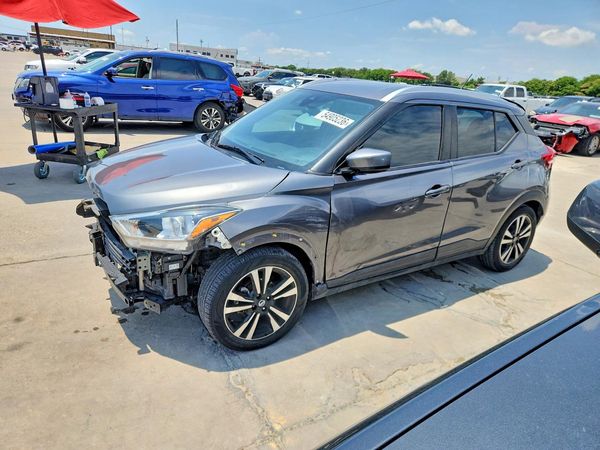 2020 NISSAN KICKS