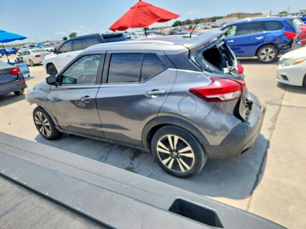 2020 NISSAN KICKS