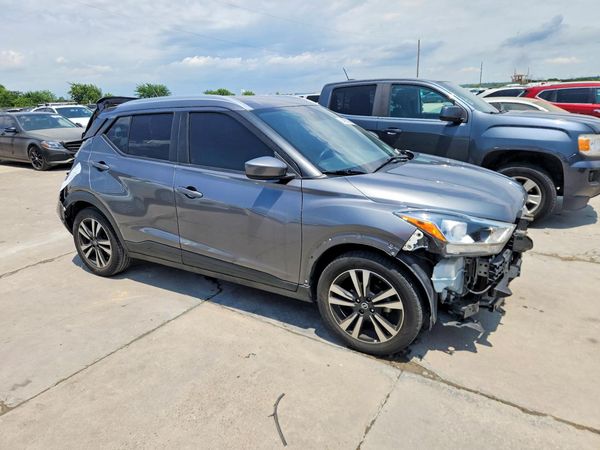 2020 NISSAN KICKS